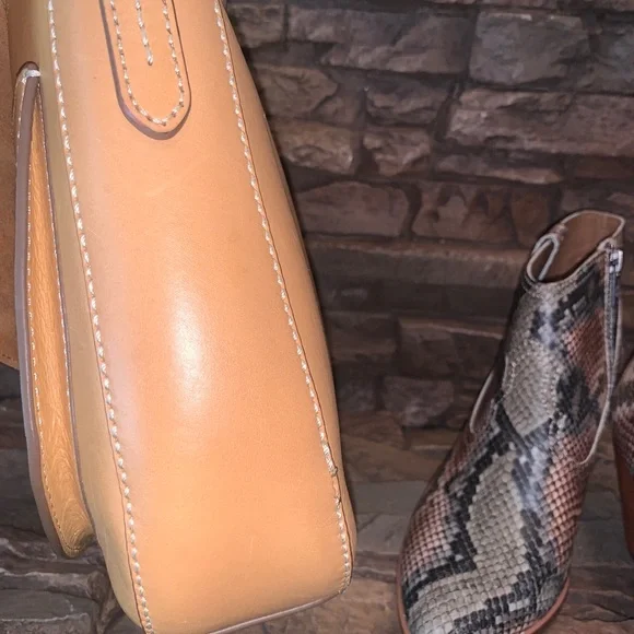 💛🤎Frye Harness Saddle Leather Saddle Crossbody Bag $428 - Picture 9 of 14